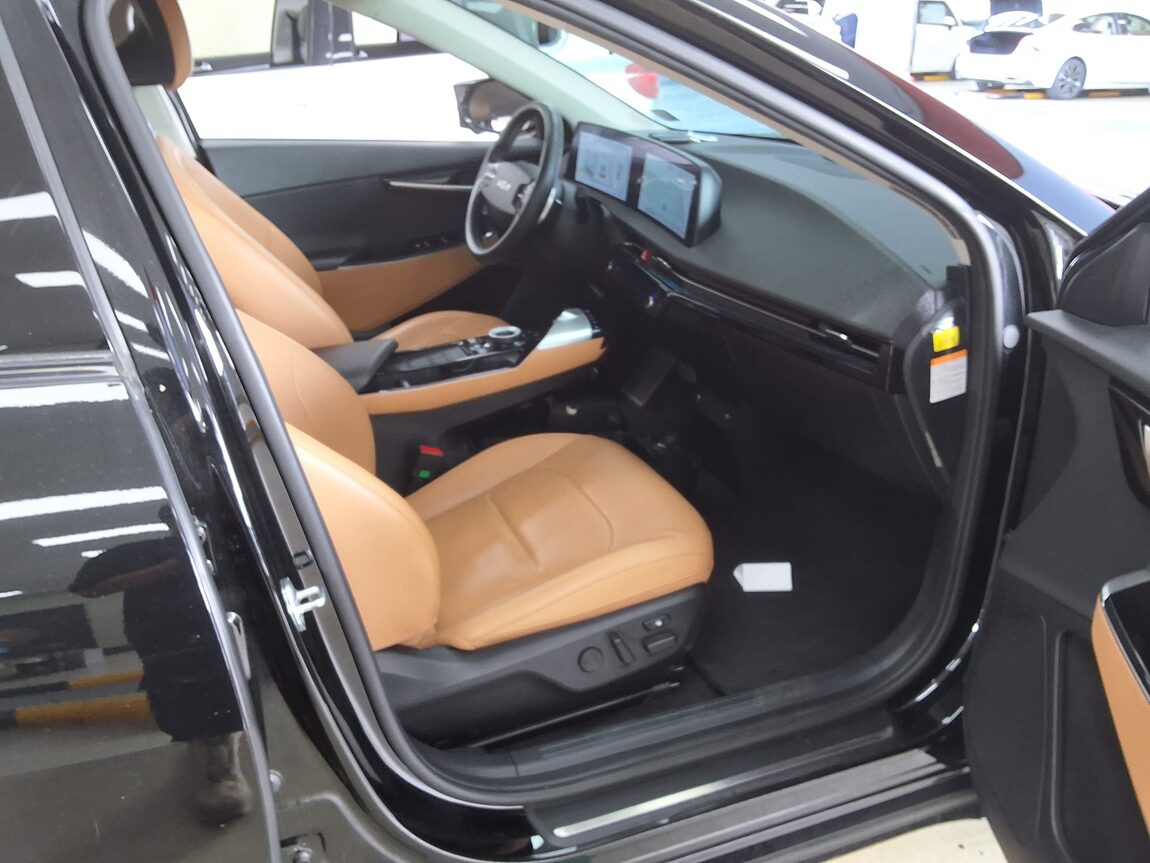 KIA EV6 LONG RANGE 2WD EARTH 2022 - zdjęcie 15