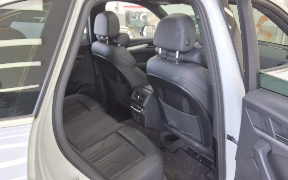 AUDI Q5 (2ND GEN) 45 TFSI QUATTRO PREMIUM 2020 - zdjęcie 13