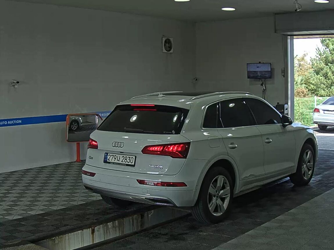 AUDI Q5 (2ND GEN) 45 TFSI QUATTRO PREMIUM 2020 - zdjęcie 5