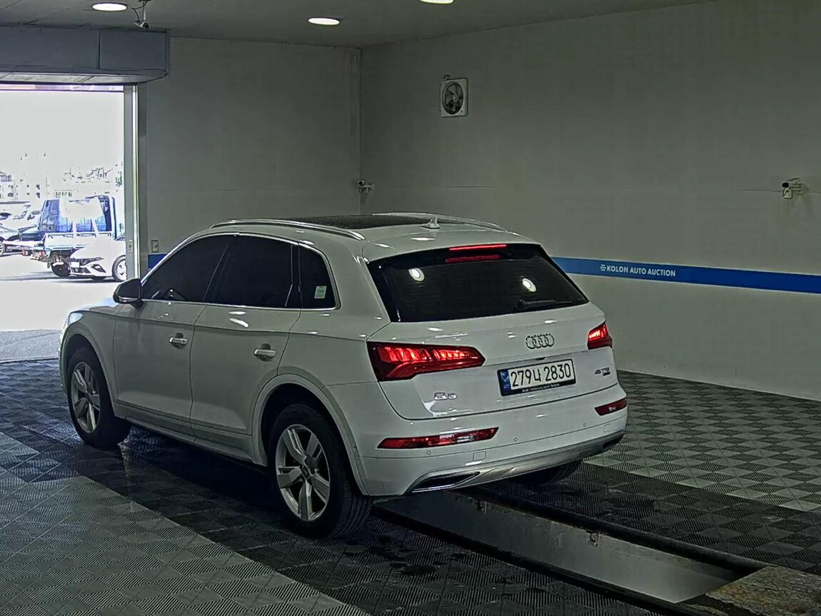 AUDI Q5 (2ND GEN) 45 TFSI QUATTRO PREMIUM 2020 - zdjęcie 6