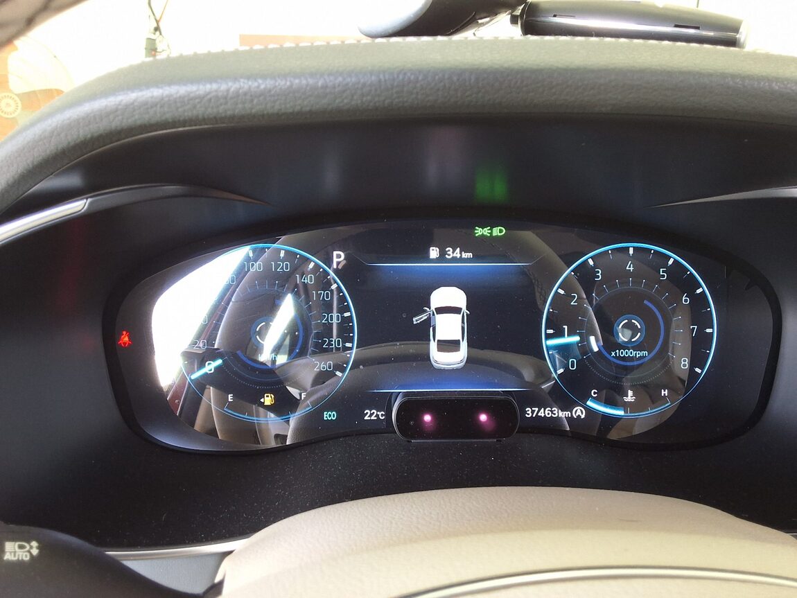 GENESIS THE NEW G70 GASOLINE 2.0T 2WD BASE MODEL 2023 - zdjęcie 9