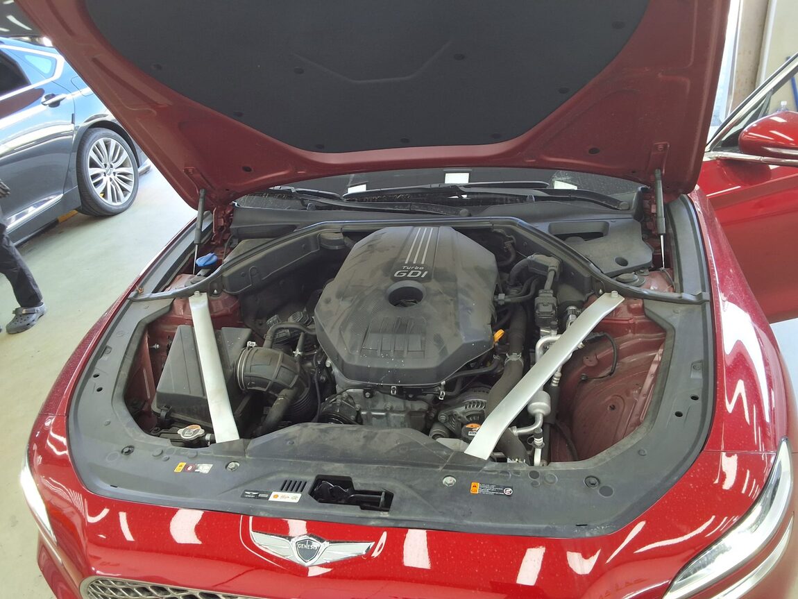 GENESIS THE NEW G70 GASOLINE 2.0T 2WD BASE MODEL 2023 - zdjęcie 18