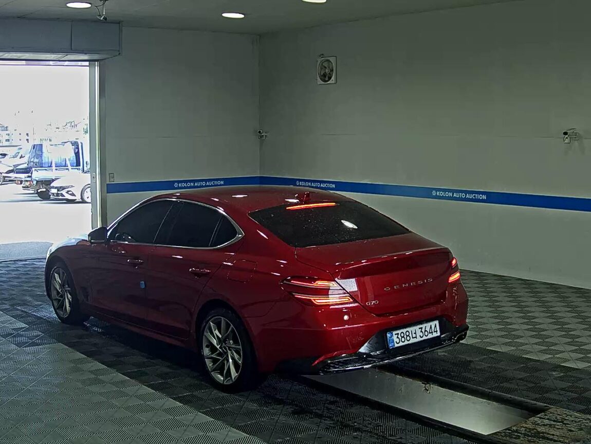 GENESIS THE NEW G70 GASOLINE 2.0T 2WD BASE MODEL 2023 - zdjęcie 6
