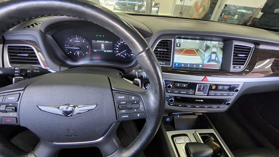 GENESIS G80 2.2 D AWD PREMIUM LUXURY 2019 - zdjęcie 18