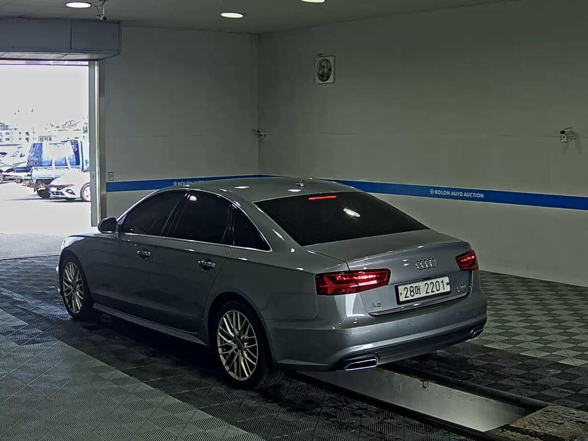 AUDI A6 (4TH GEN) 35 TDI QUATTRO PREMIUM 2018 - zdjęcie 6