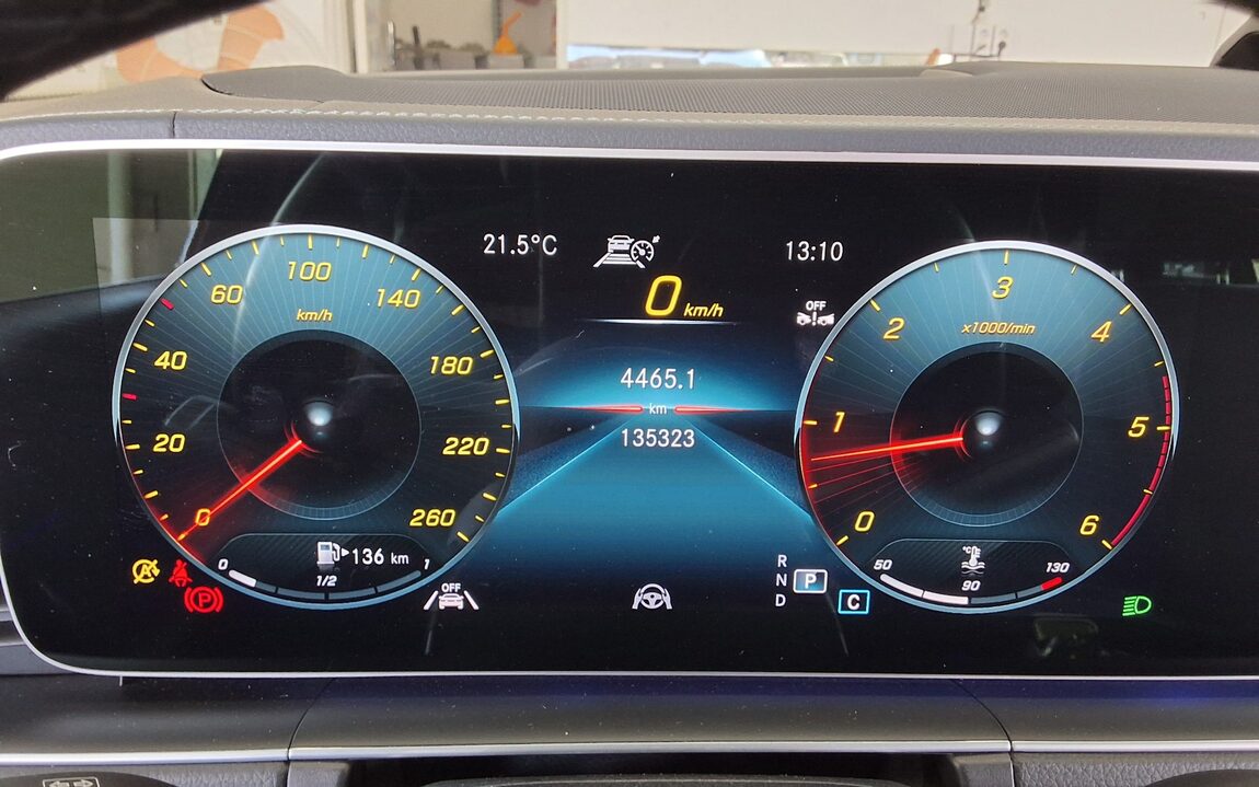 MERCEDES-BENZ GLE-CLASS (4TH GEN) GLE 400d 4MATIC COUPE 2022 - zdjęcie 9