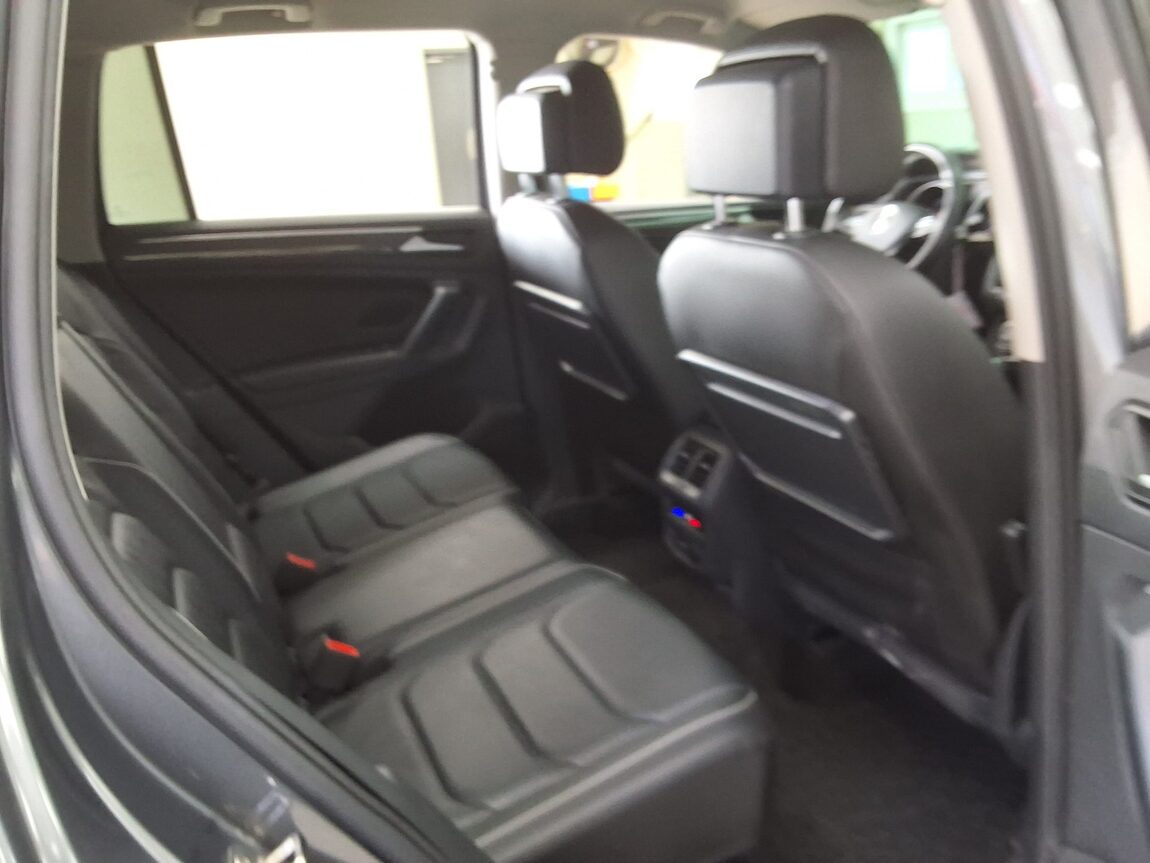 VOLKSWAGEN TIGUAN (2ND GEN) 2.0 TDI PREMIUM 2020 - zdjęcie 14