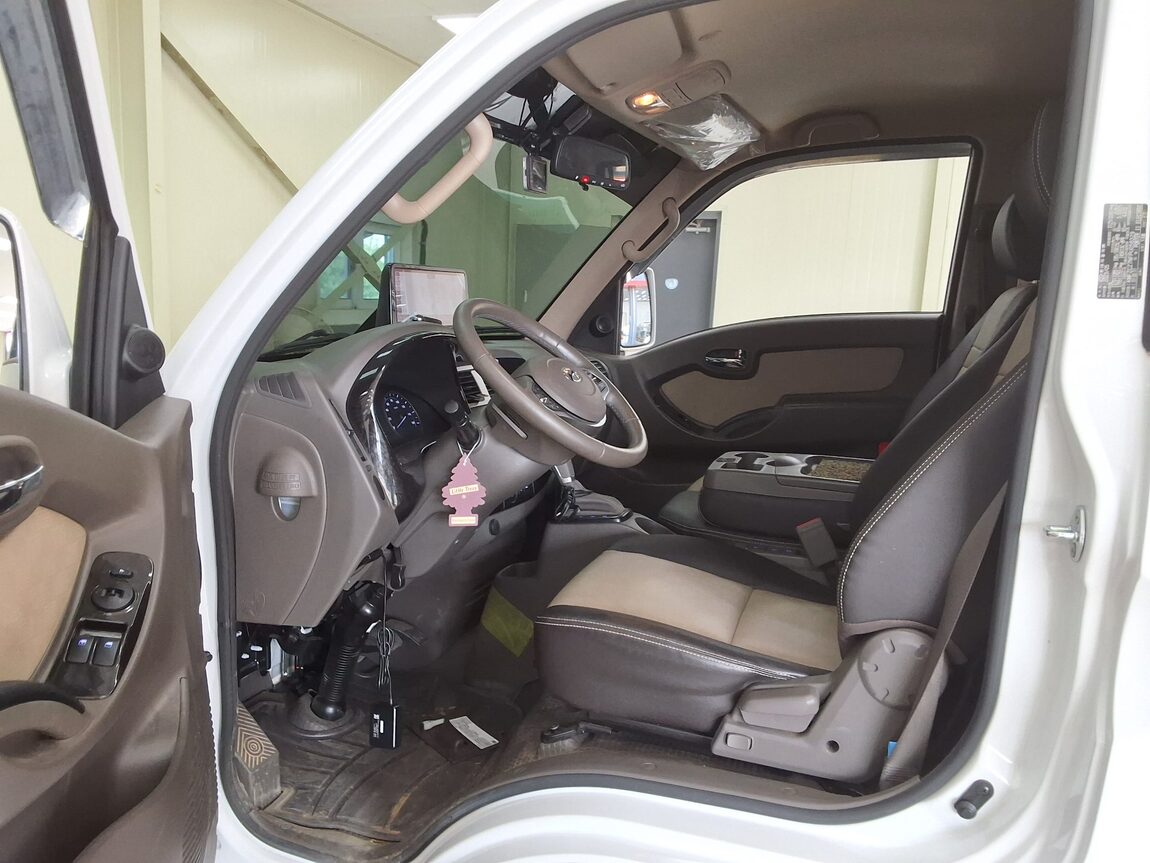 HYUNDAI PORTER II ELECTRIC CARGO PREMIUM SPECIAL 2023 - zdjęcie 11