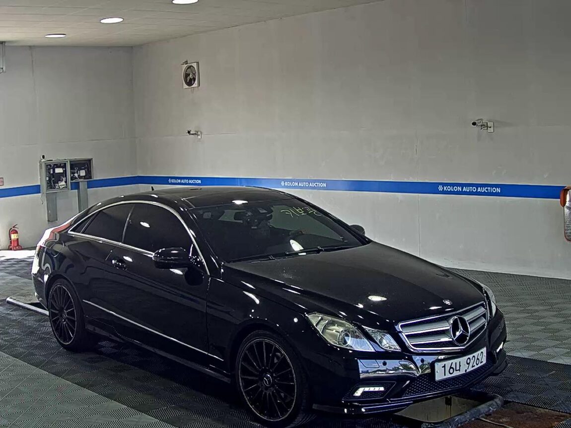 MERCEDES-BENZ E-CLASS (4TH GEN) COUPE E350 2010 - zdjęcie 3