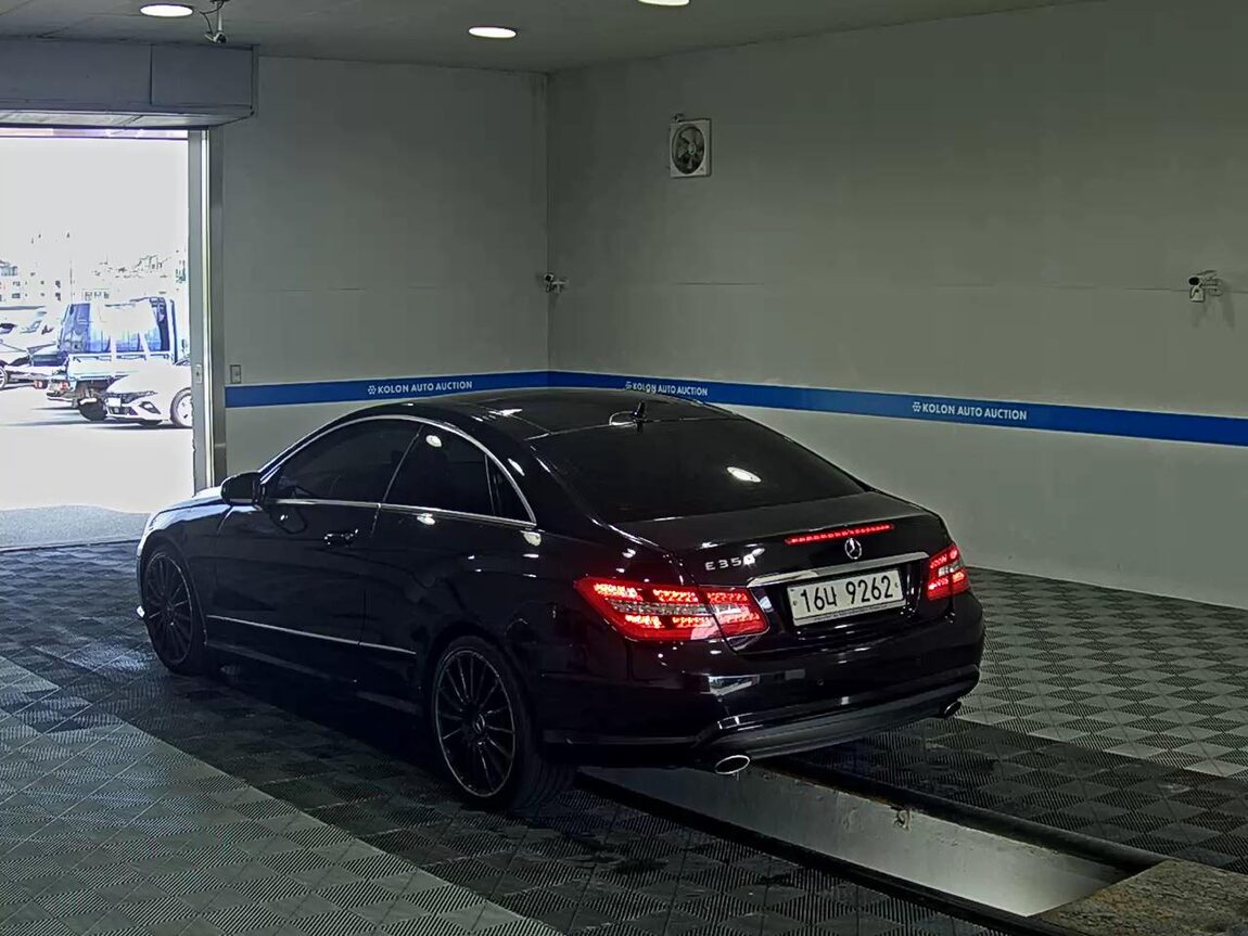 MERCEDES-BENZ E-CLASS (4TH GEN) COUPE E350 2010 - zdjęcie 6