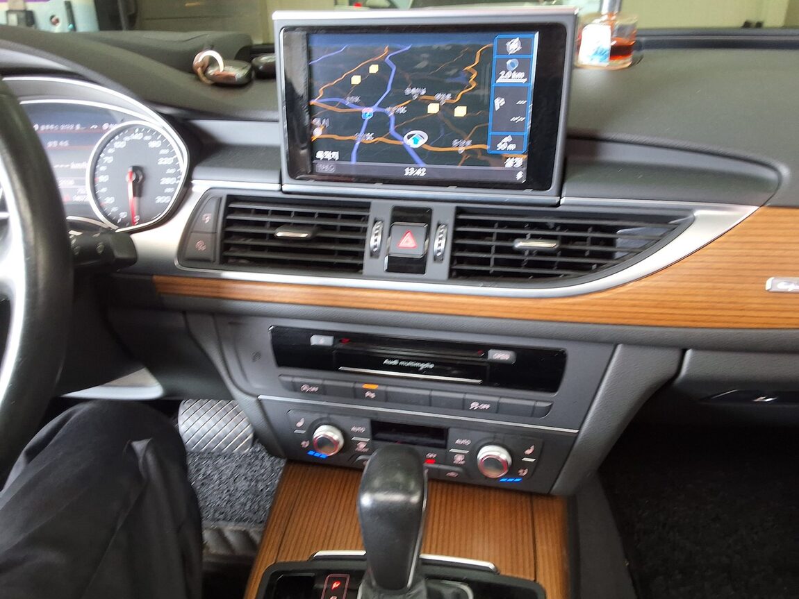 AUDI A6 (4TH GEN) 40 TDI QUATTRO PREMIUM 2016 - zdjęcie 24