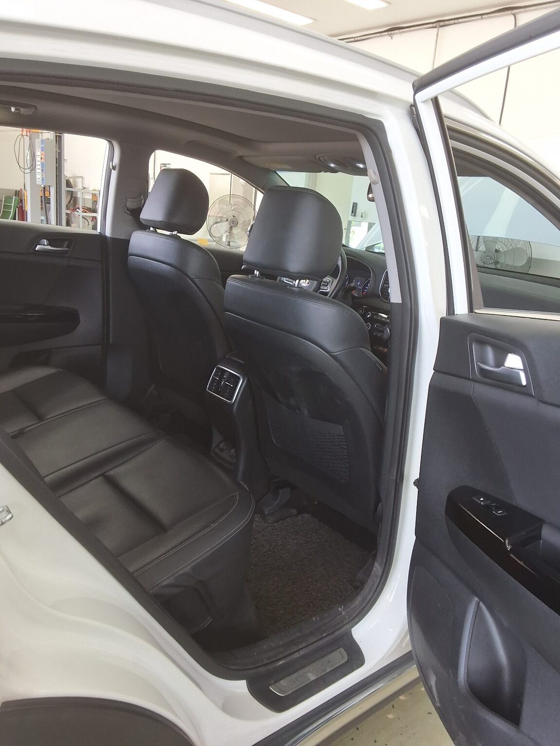 KIA NEW SPORTAGE R2.0 2WD NOBLESSE SPECIAL 2016 - zdjęcie 13