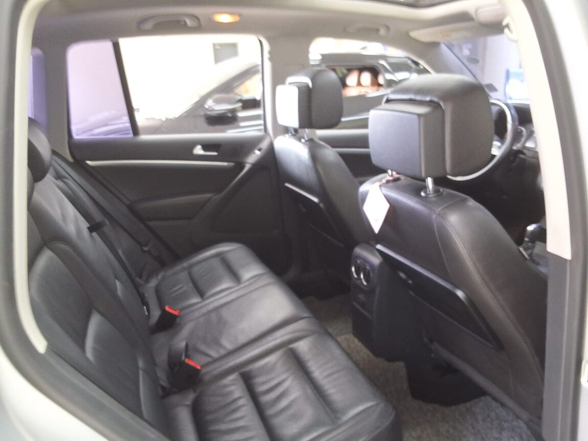 VOLKSWAGEN TIGUAN 2.0 TDI BLUEMOTION PREMIUM 2016 - zdjęcie 14