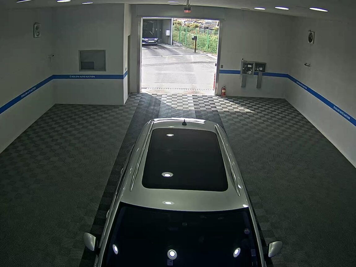 VOLKSWAGEN TIGUAN 2.0 TDI BLUEMOTION PREMIUM 2016 - zdjęcie 7