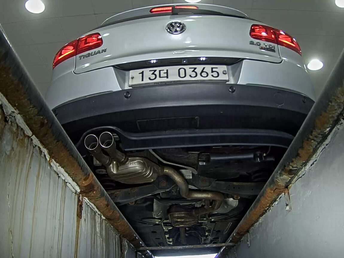 VOLKSWAGEN TIGUAN 2.0 TDI BLUEMOTION PREMIUM 2016 - zdjęcie 8