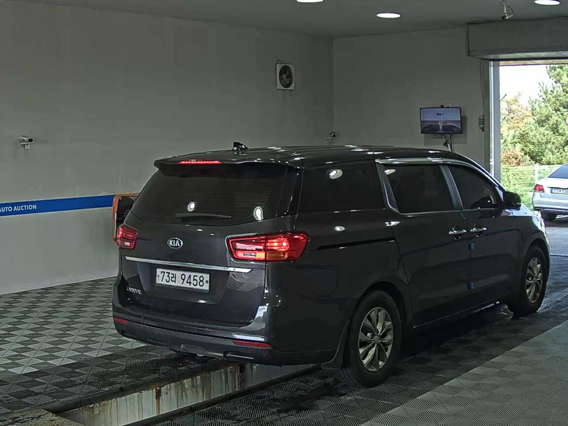 KIA THE NEW CARNIVAL 11-SEATER DIESEL DELUXE 2020 - zdjęcie 5