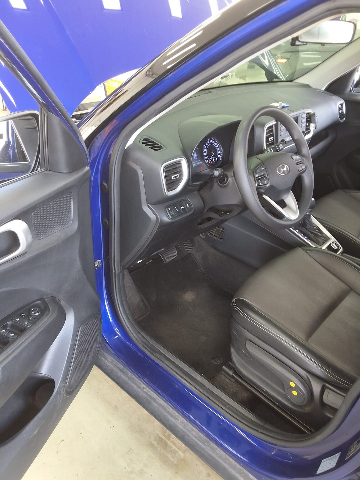 HYUNDAI VENUE 1.6 GASOLINE SMART 2022 - zdjęcie 10