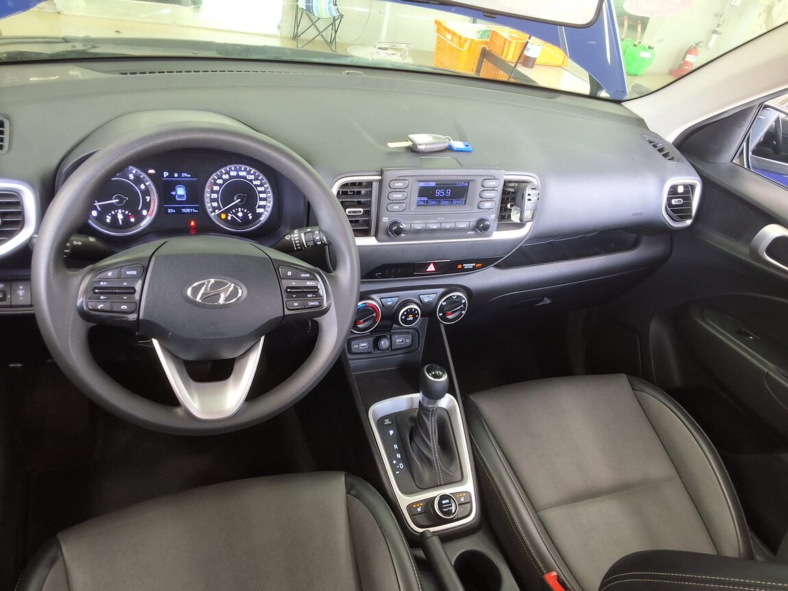 HYUNDAI VENUE 1.6 GASOLINE SMART 2022 - zdjęcie 11