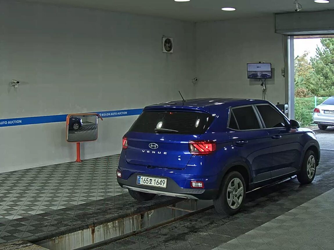 HYUNDAI VENUE 1.6 GASOLINE SMART 2022 - zdjęcie 5