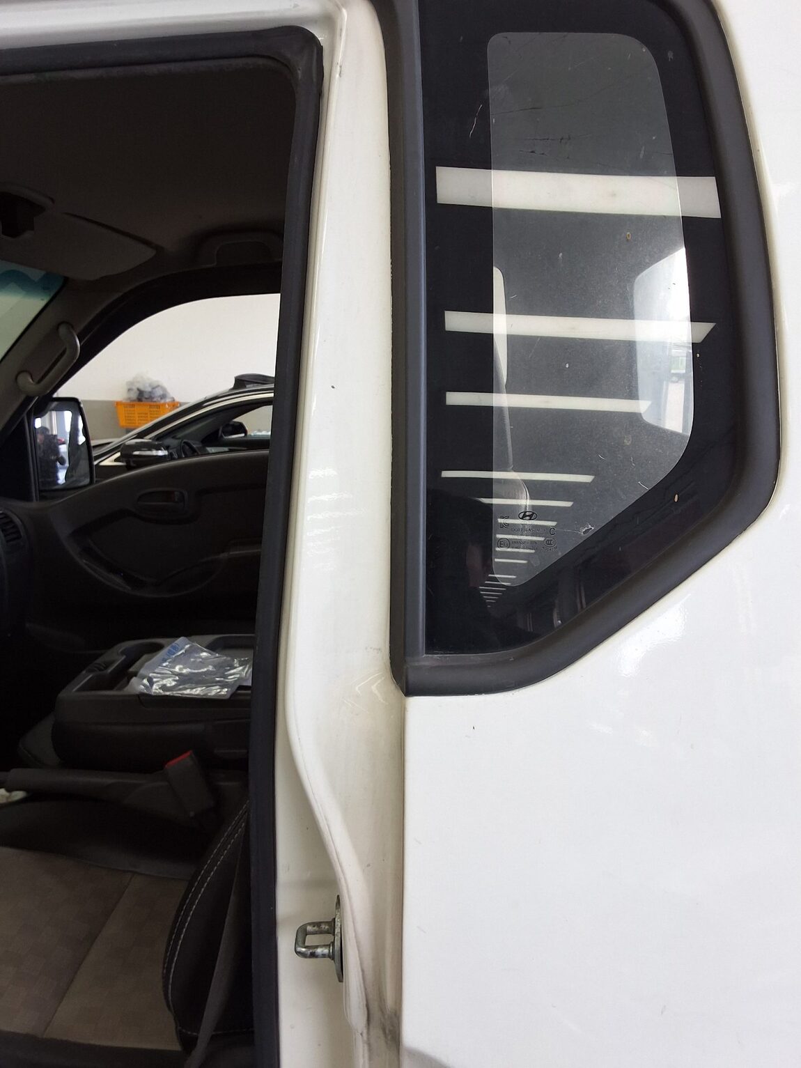 HYUNDAI PORTER II CRDi SUPER CAB EXTRA LONG WHEELBASE SMART 2018 - zdjęcie 13