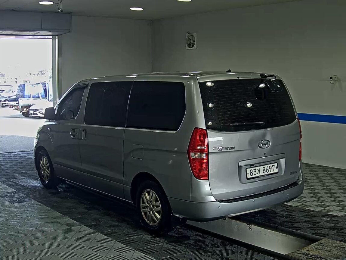 HYUNDAI GRAND STAREX 5-SEATER DIESEL VAN SMART 2017 - zdjęcie 6