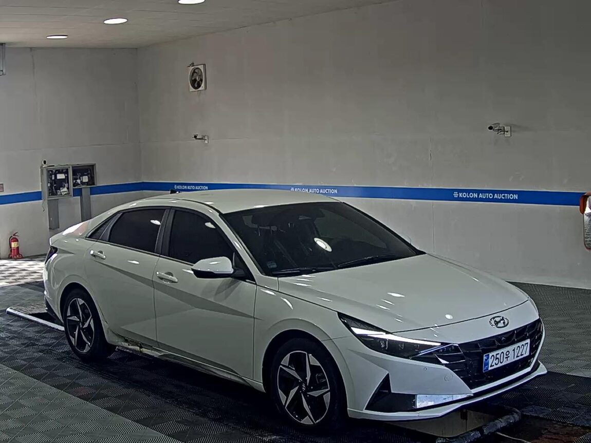 HYUNDAI AVANTE HYBRID (CN7) HEV INSPIRATION 2023 - zdjęcie 3