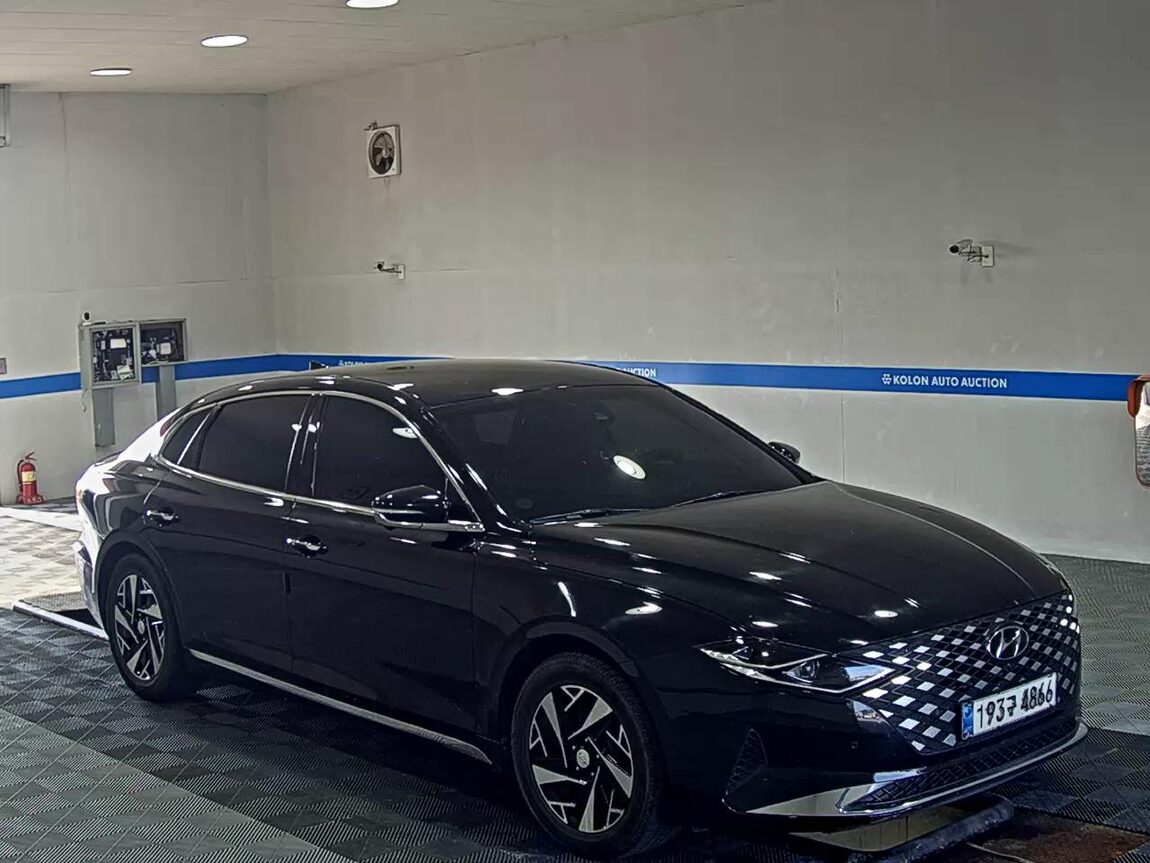 HYUNDAI THE NEW GRANDEUR IG HYBRID 2.4 HEV EXCLUSIVE 2021 - zdjęcie 3