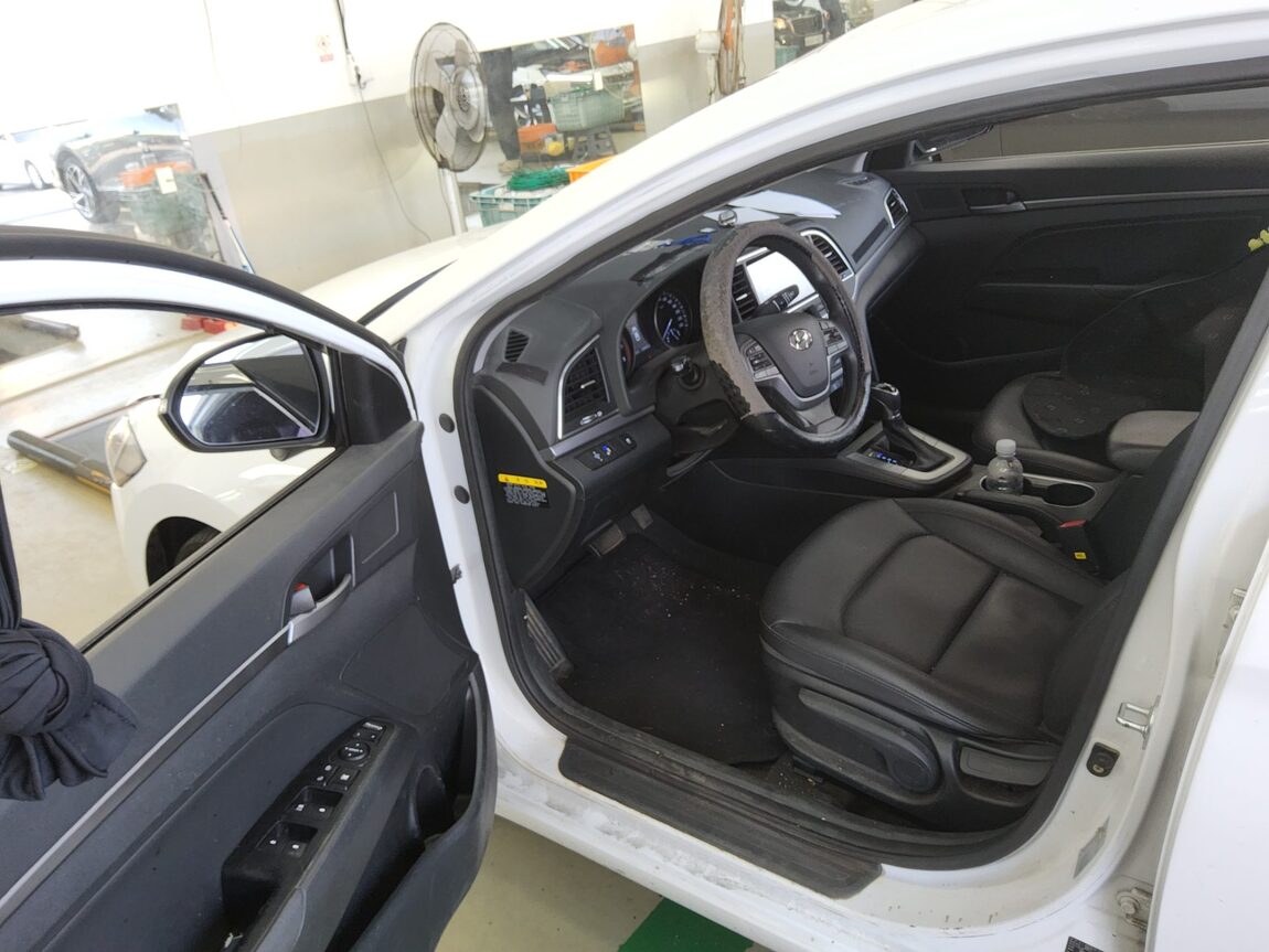 HYUNDAI AVANTE AD 1.6 GDi VALUE PLUS 2018 - zdjęcie 10
