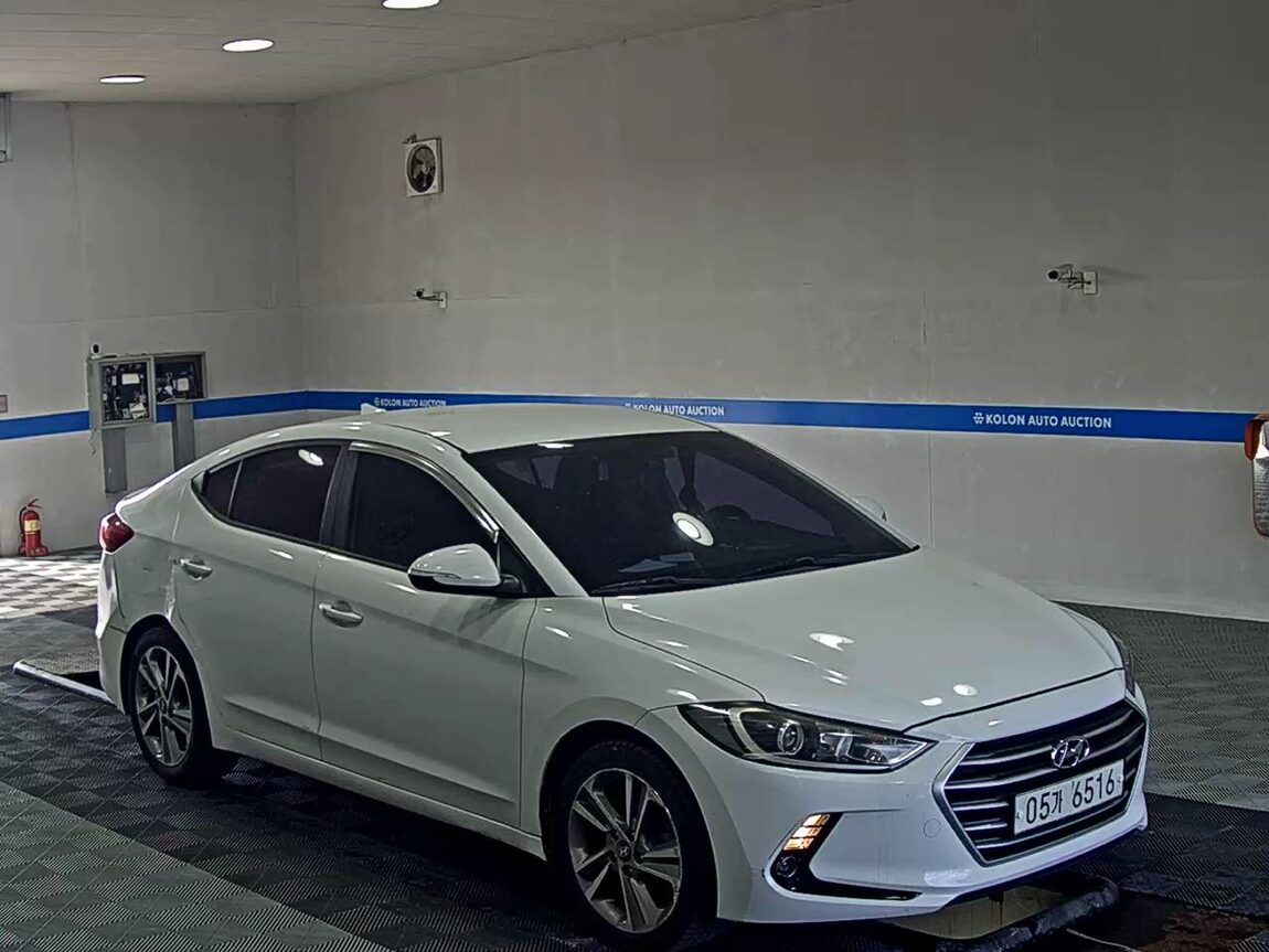 HYUNDAI AVANTE AD 1.6 GDi VALUE PLUS 2018 - zdjęcie 3