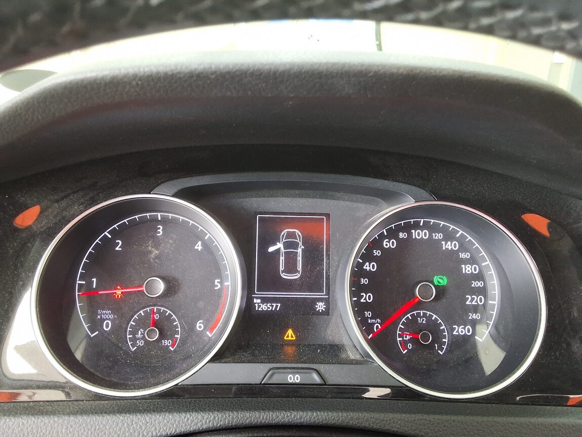 VOLKSWAGEN GOLF (7TH GEN) 2.0 TDI 2015 - zdjęcie 10