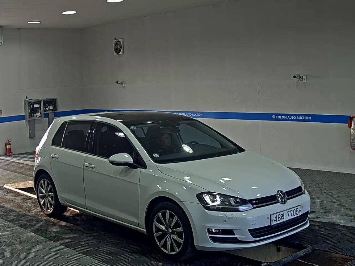 VOLKSWAGEN GOLF (7TH GEN) 2.0 TDI 2015 - zdjęcie 3
