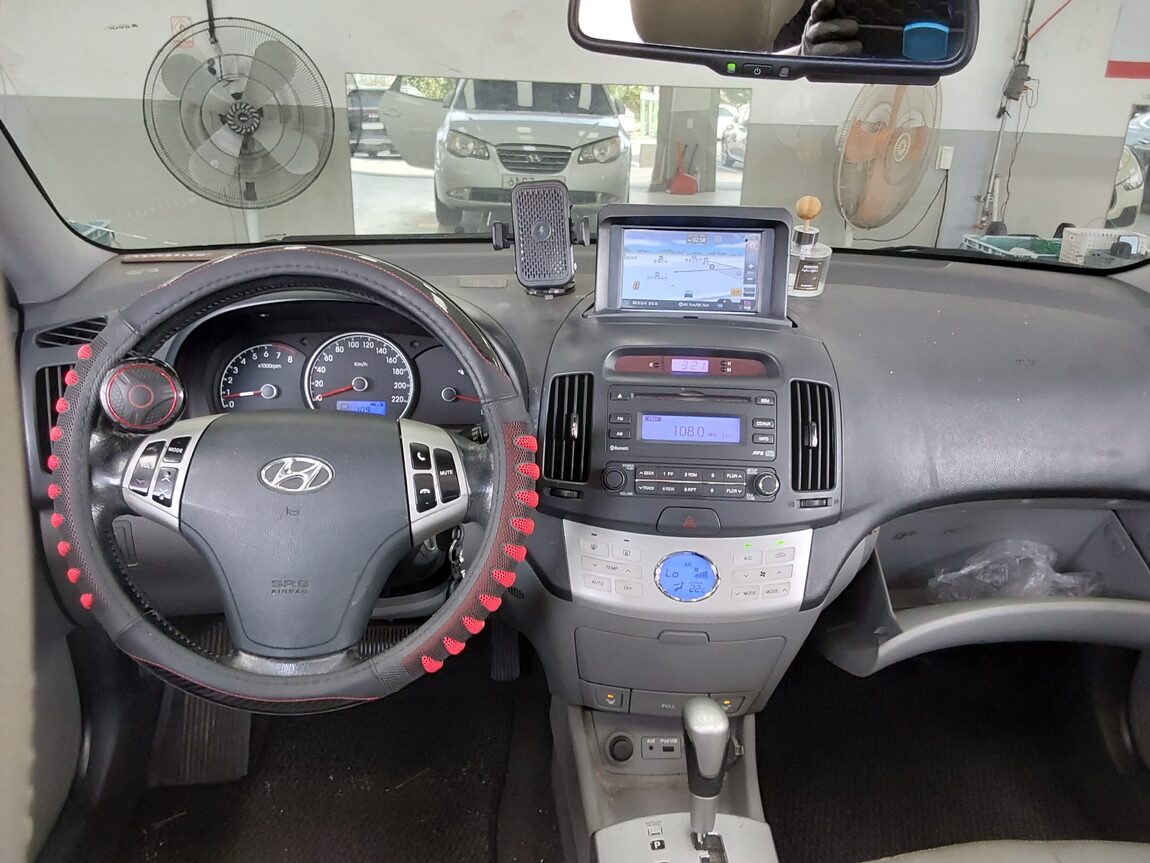 HYUNDAI AVANTE HD 1.6 VVT S16 PREMIER 2009 - zdjęcie 11