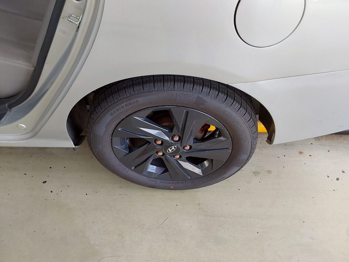 HYUNDAI AVANTE HD 1.6 VVT S16 PREMIER 2009 - zdjęcie 22