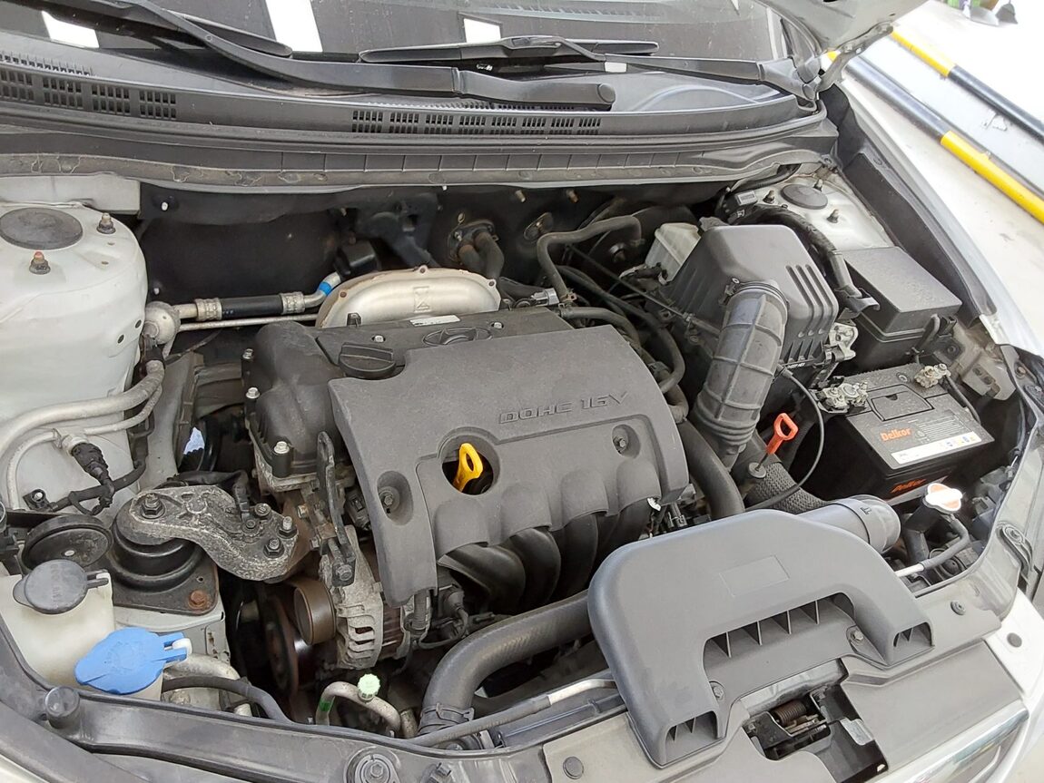 HYUNDAI AVANTE HD 1.6 VVT S16 PREMIER 2009 - zdjęcie 19