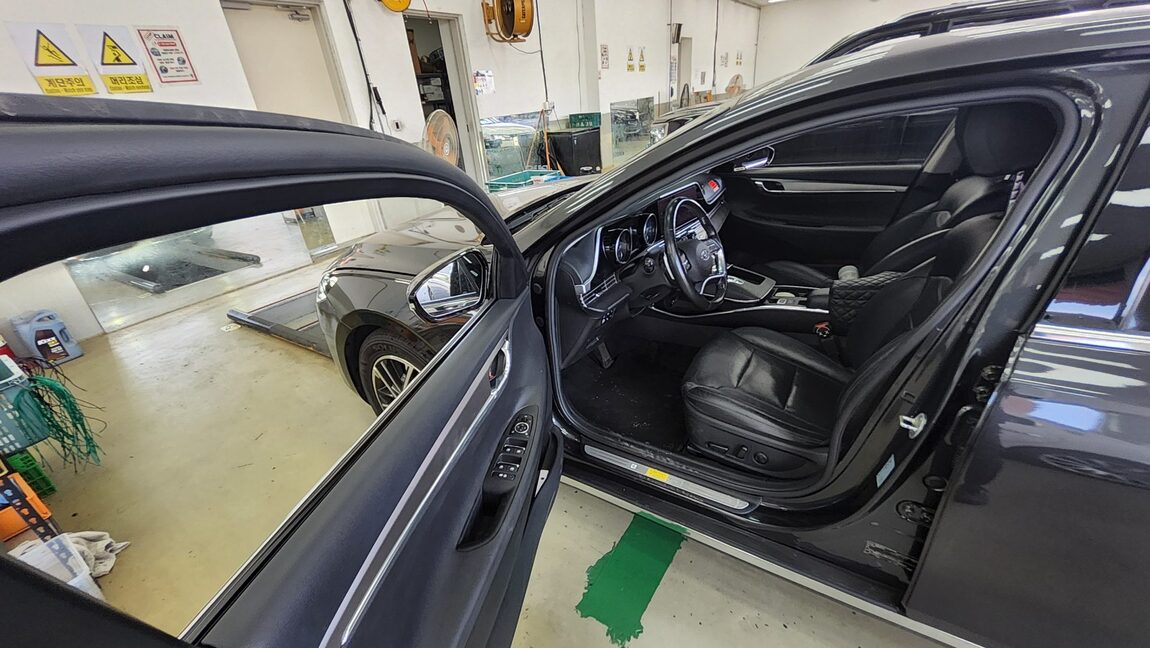 HYUNDAI THE NEW GRANDEUR IG GASOLINE 2.5 PREMIUM CHOICE 2020 - zdjęcie 10
