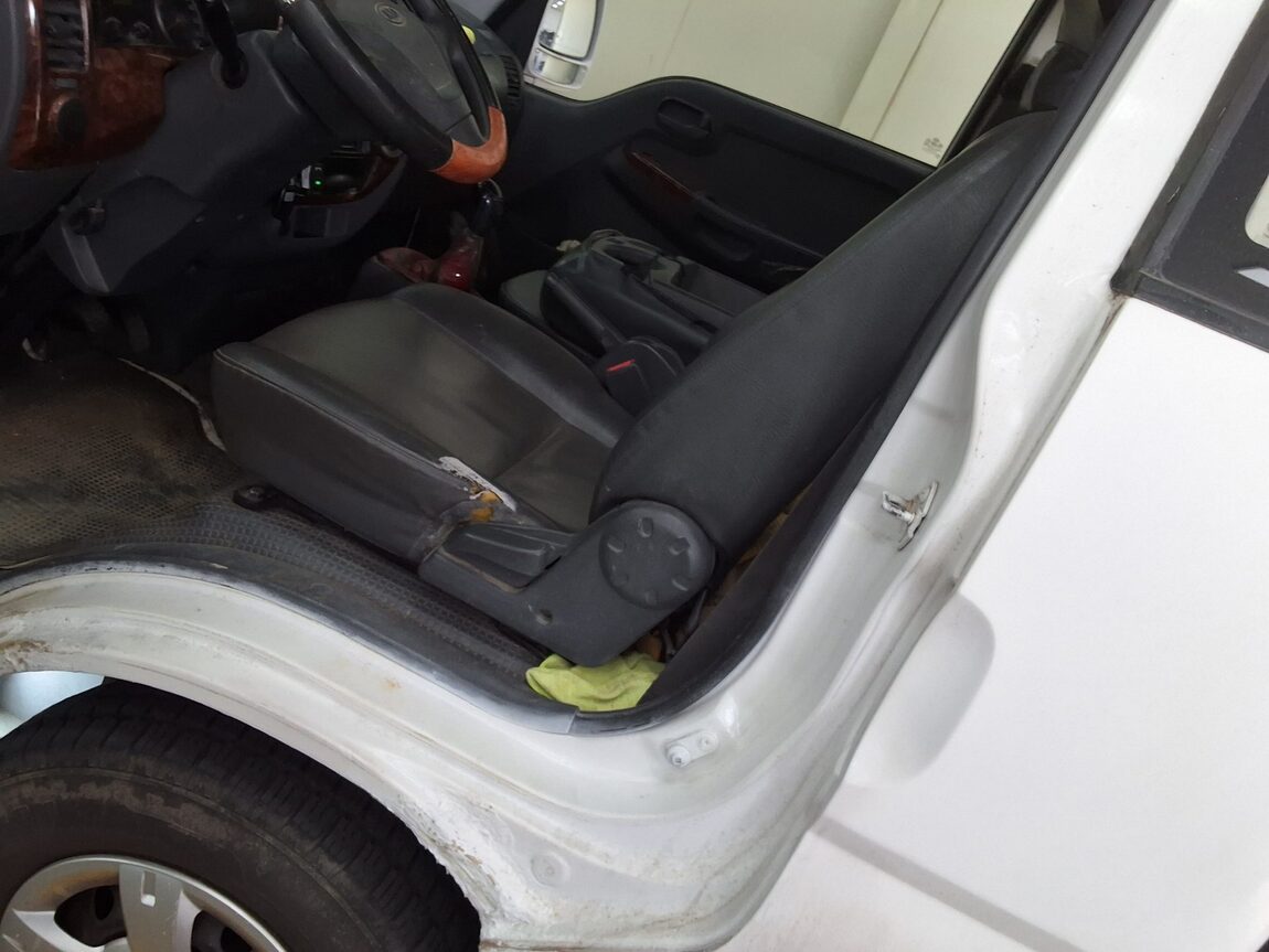 KIA BONGO III CARGO CRDi KING CAB LONG WHEELBASE 2010 - zdjęcie 14