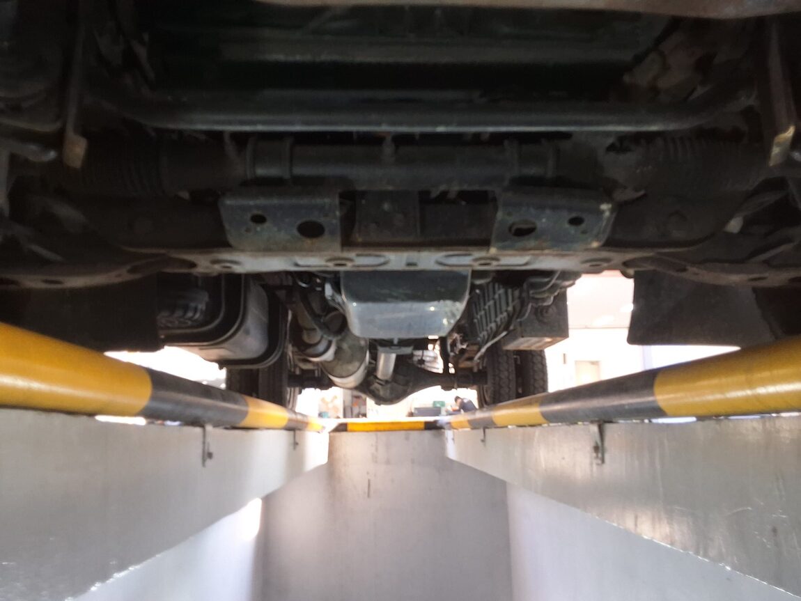 KIA BONGO III CARGO CRDi KING CAB LONG WHEELBASE 2010 - zdjęcie 9