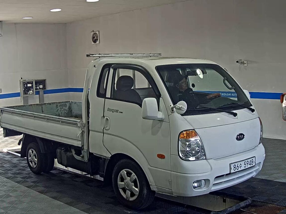 KIA BONGO III CARGO CRDi KING CAB LONG WHEELBASE 2010 - zdjęcie 3