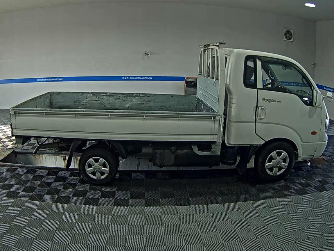 KIA BONGO III CARGO CRDi KING CAB LONG WHEELBASE 2010 - zdjęcie 4