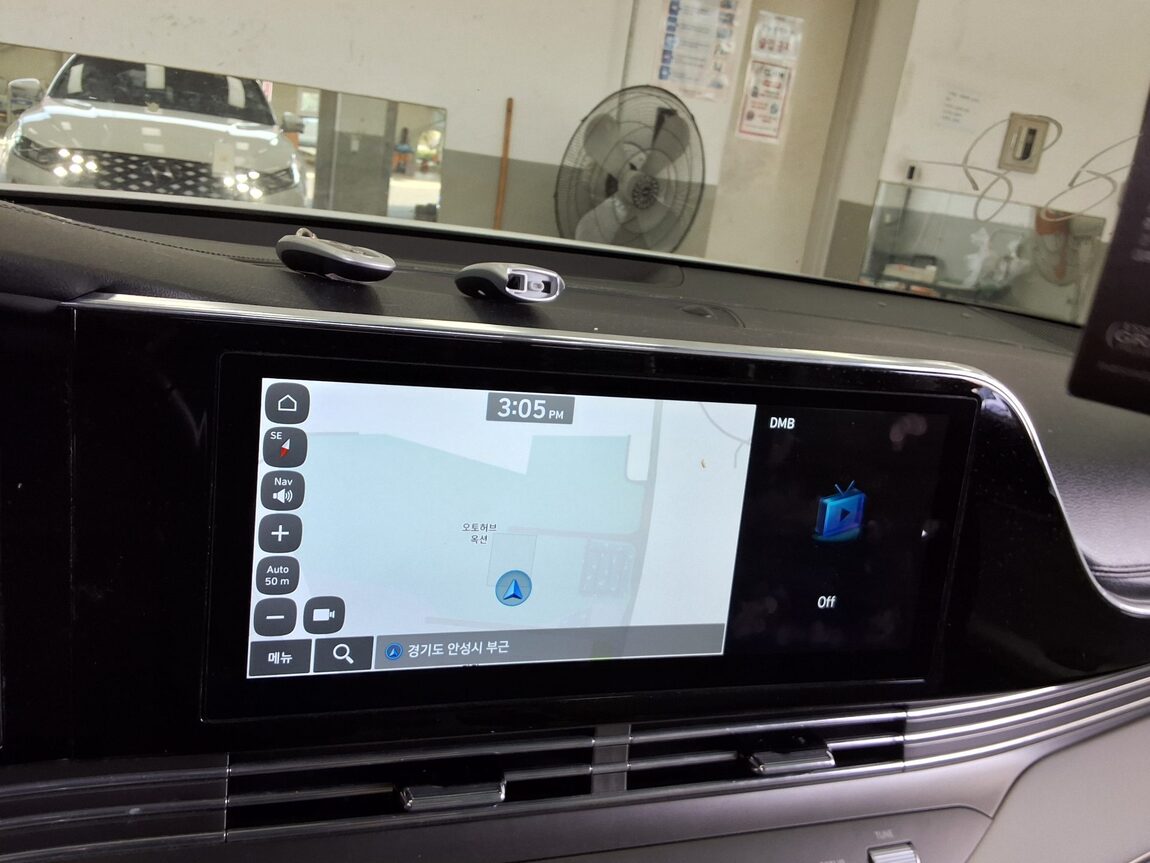 HYUNDAI THE NEW GRANDEUR IG GASOLINE 2.5 LE BLANC 2023 - zdjęcie 18