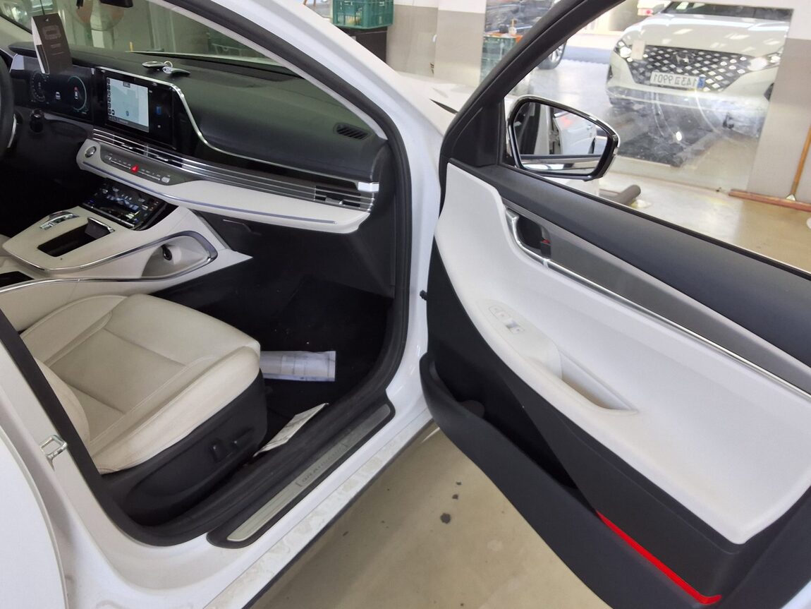 HYUNDAI THE NEW GRANDEUR IG GASOLINE 2.5 LE BLANC 2023 - zdjęcie 14