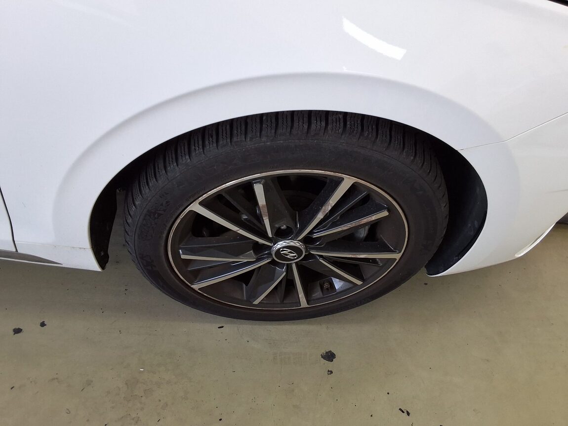 HYUNDAI THE NEW GRANDEUR IG GASOLINE 2.5 LE BLANC 2023 - zdjęcie 26