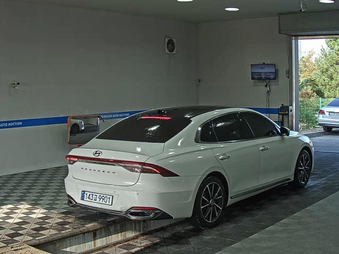 HYUNDAI THE NEW GRANDEUR IG GASOLINE 2.5 LE BLANC 2023 - zdjęcie 5