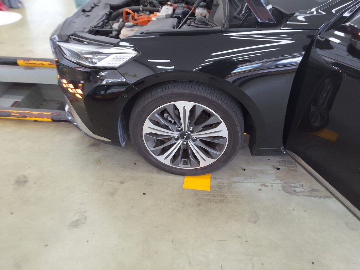 KIA K8 HYBRID HEV NOBLESSE 2023 - zdjęcie 20