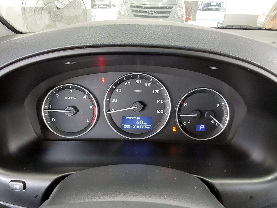 HYUNDAI GRAND STAREX 12-SEATER DIESEL SMART 2018 - zdjęcie 9