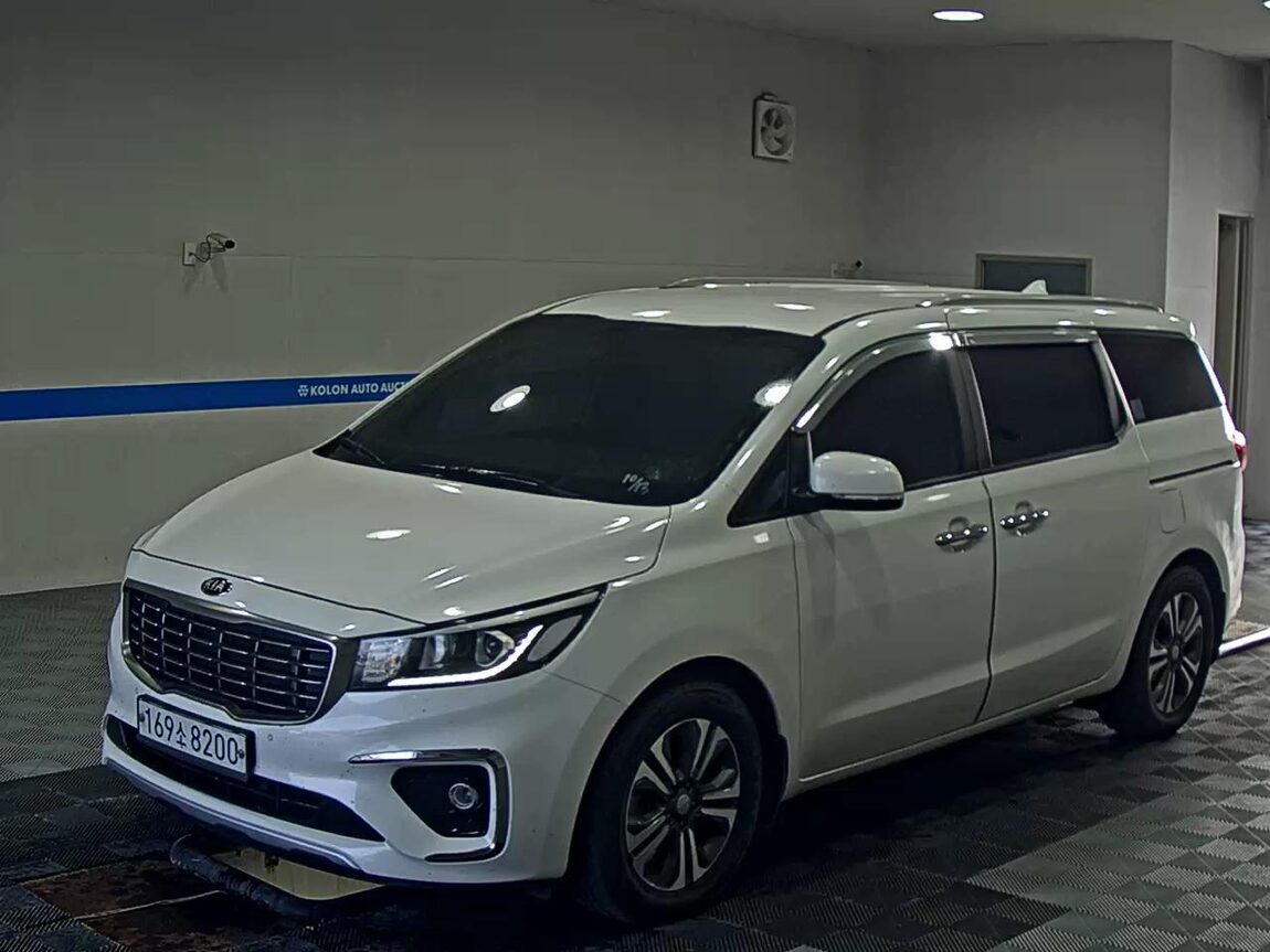 KIA THE NEW CARNIVAL 9-SEATER DIESEL LUXURY 2020 - zdjęcie 2