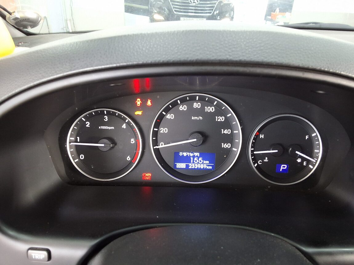HYUNDAI THE NEW GRAND STAREX 12-SEATER DIESEL 4WD SMART 2020 - zdjęcie 9