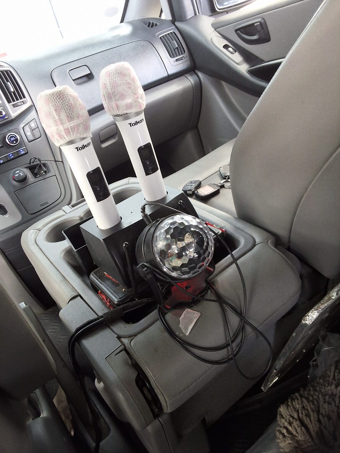 HYUNDAI THE NEW GRAND STAREX 12-SEATER DIESEL 4WD SMART 2020 - zdjęcie 27
