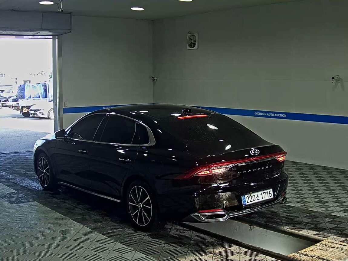 HYUNDAI THE NEW GRANDEUR IG GASOLINE 3.3 EXCLUSIVE 2022 - zdjęcie 6