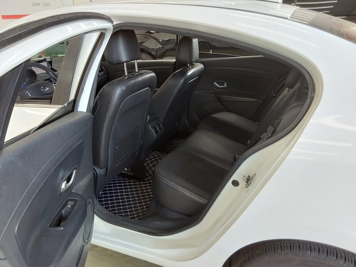 RENAULT (SAMSUNG) SM3 NEO RE 2015 - zdjęcie 12